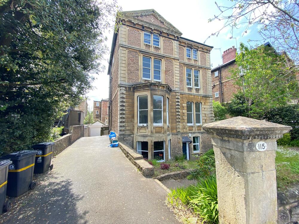 Large Detached property in Clifton in Bristol
